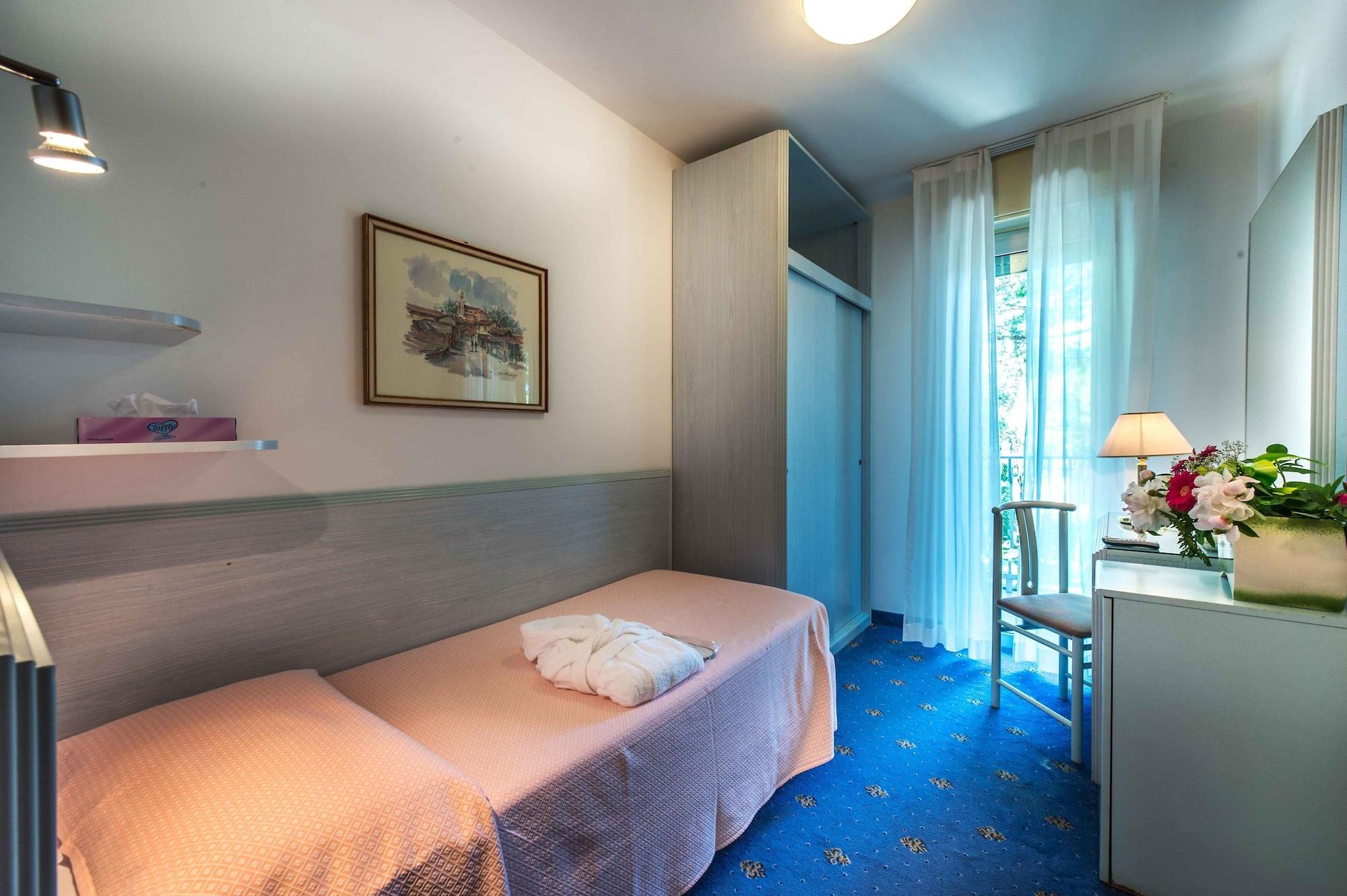 Meridianus Hotel 4*