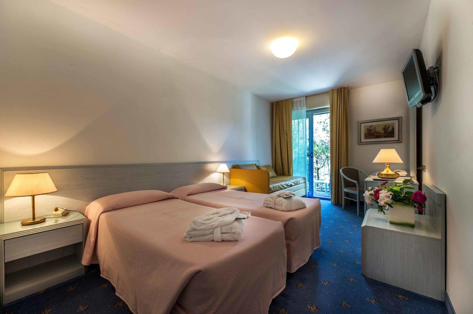 Meridianus Hotel